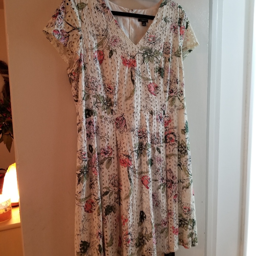 ATL Floral Eyelet Dress - Excellent Condition